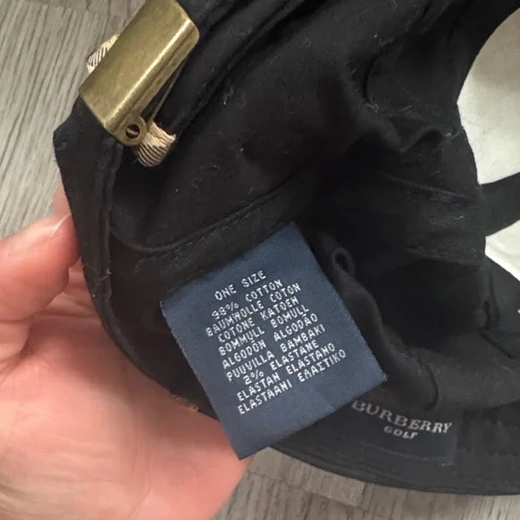 Burberry Classic Golf Hat - Picture 6 of 6